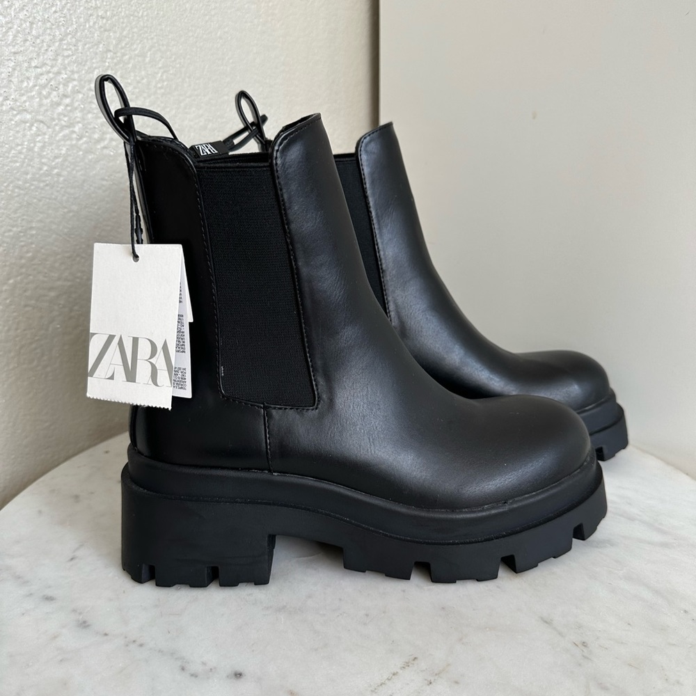 NWT. Zara Black Faux Leather Low Heel Ankle Boots with Track Lug Soles Size 5 35